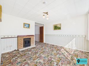 Living Room- click for photo gallery